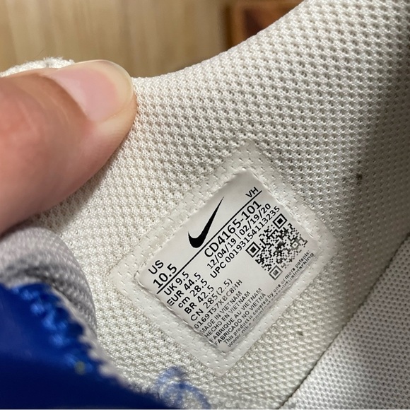 Nike Unisex Air Max White Blue Red Sneakers Like New Condition - Picture 7 of 9